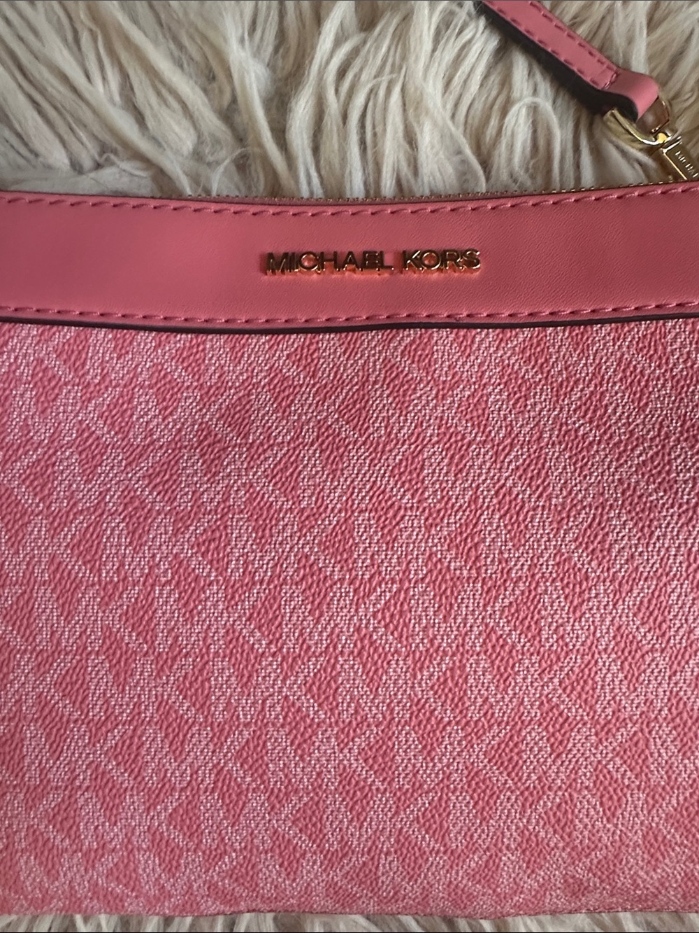 Michael Kors Pink Monogram Crossbody with Gold Hardware - Picture 6 of 9